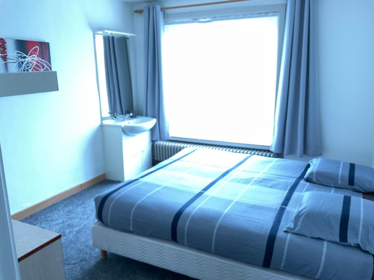 Oy Apartment Izegem Bagian luar foto